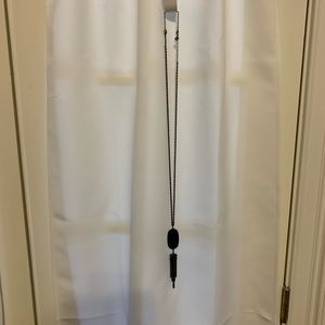 EUC Kendra Scott long gunmetal necklace